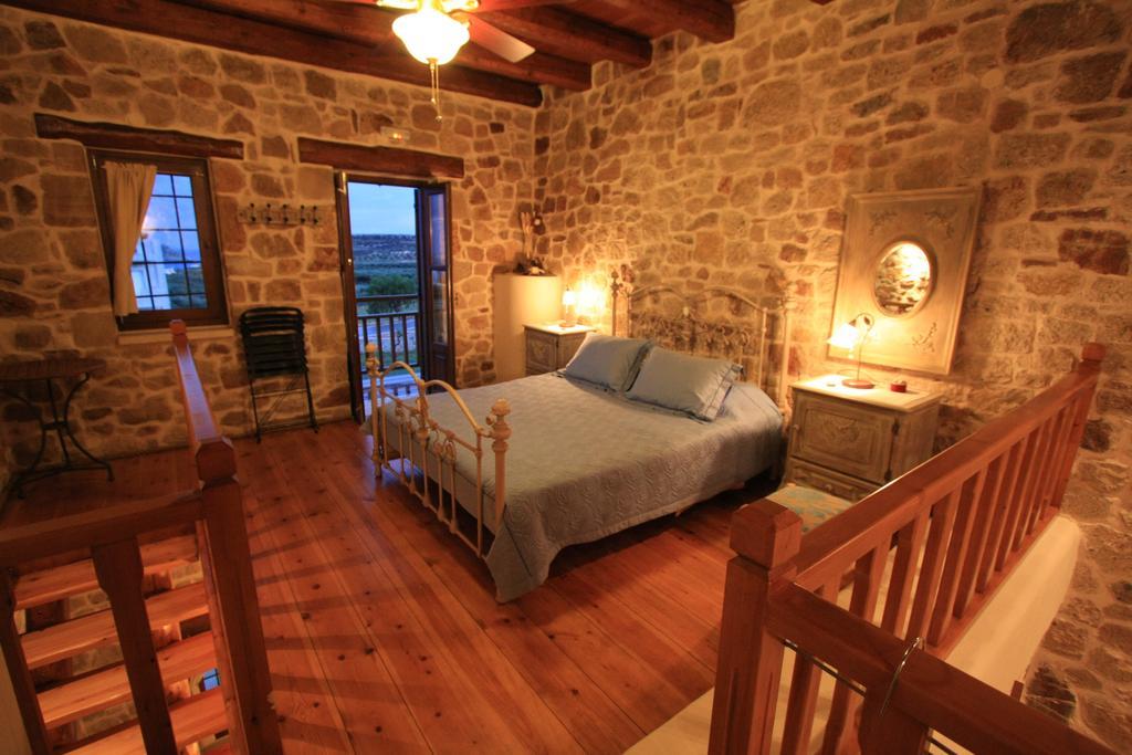 Lithos Traditional Guest Houses Xerokampos  Bilik gambar