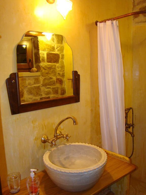 Lithos Traditional Guest Houses Xerokampos  Bilik gambar